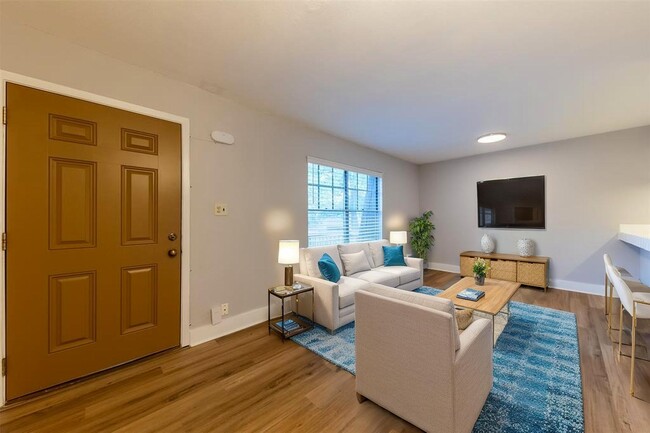 Building Photo - 7801 Shoal Creek Blvd