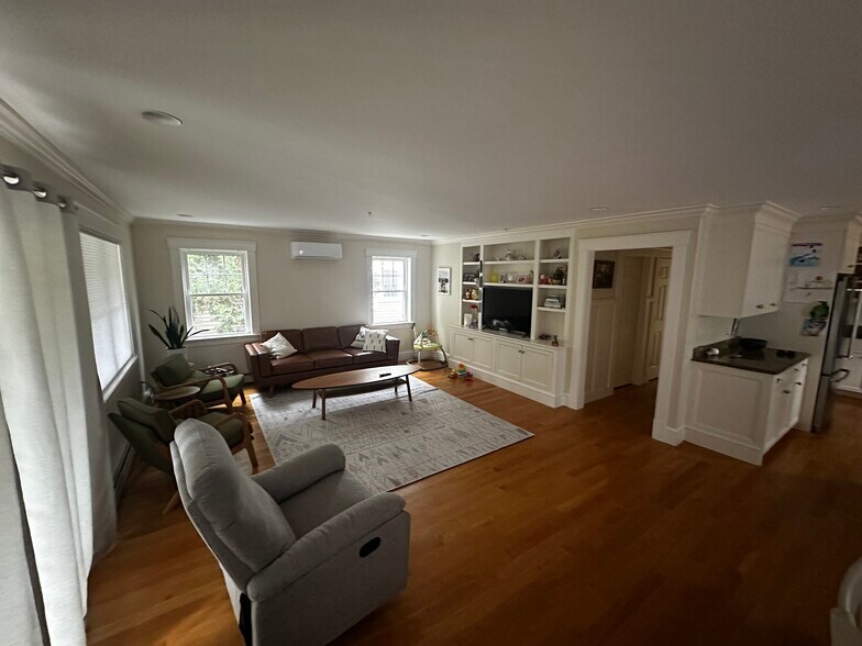 Primary Photo - 20 Chosen Vale Ln