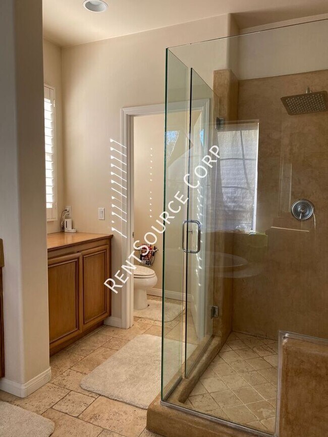 Building Photo - 24310 Las Palmas St