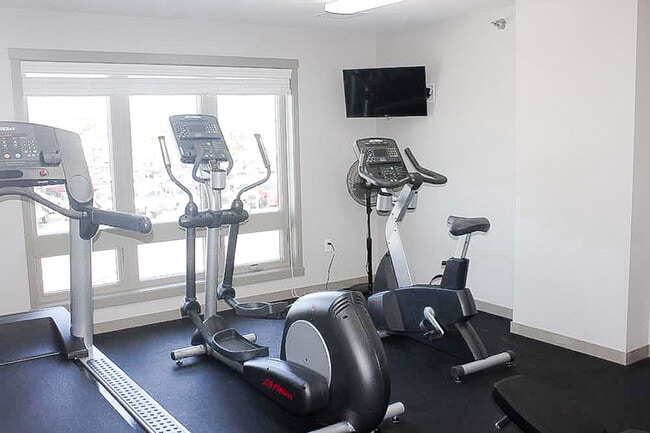 Building Photo - Island City Properties