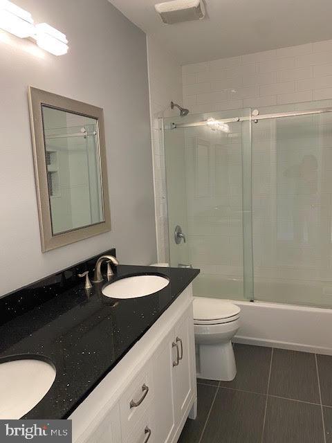 Building Photo - 8 Poplar Ct