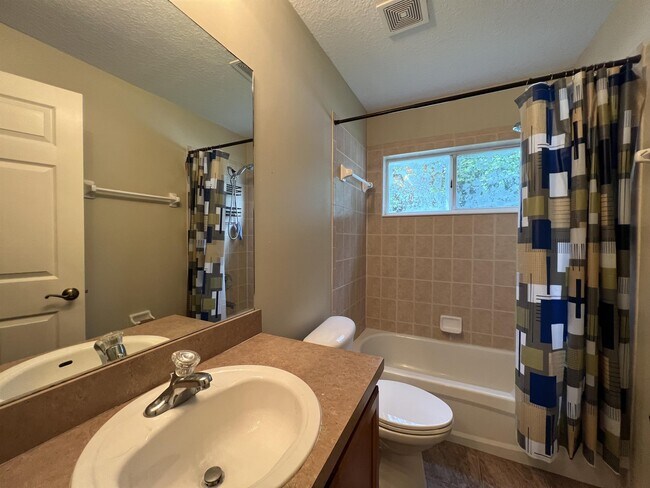 Building Photo - 3466 Laurel Leaf Dr