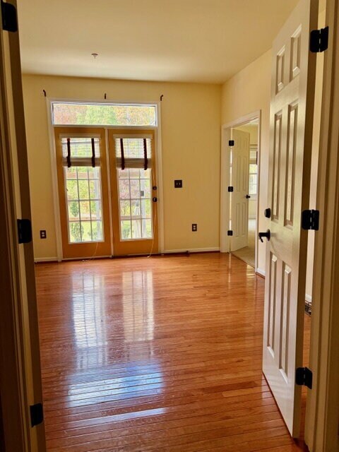 Building Photo - 9008 Doris Dr