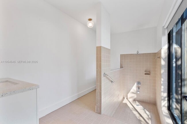 Building Photo - 7380 NW 44th Ct