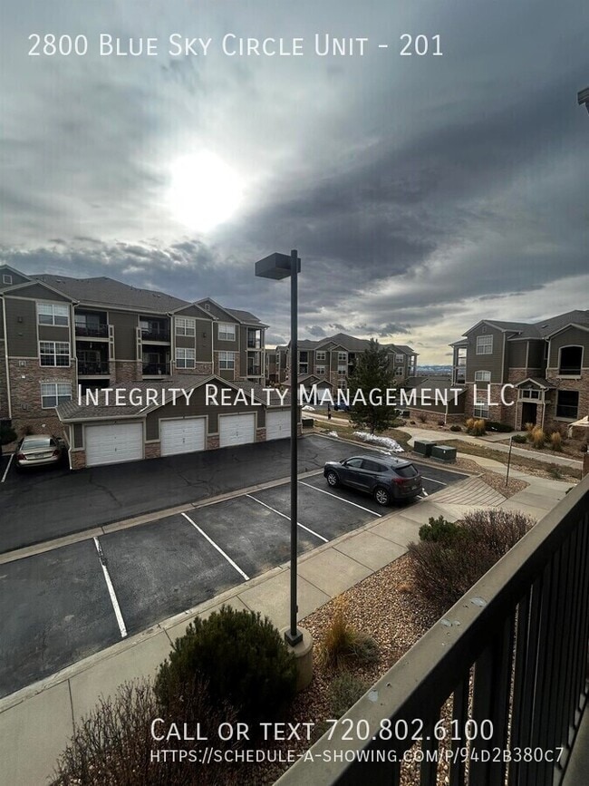 Building Photo - 2800 Blue Sky Cir