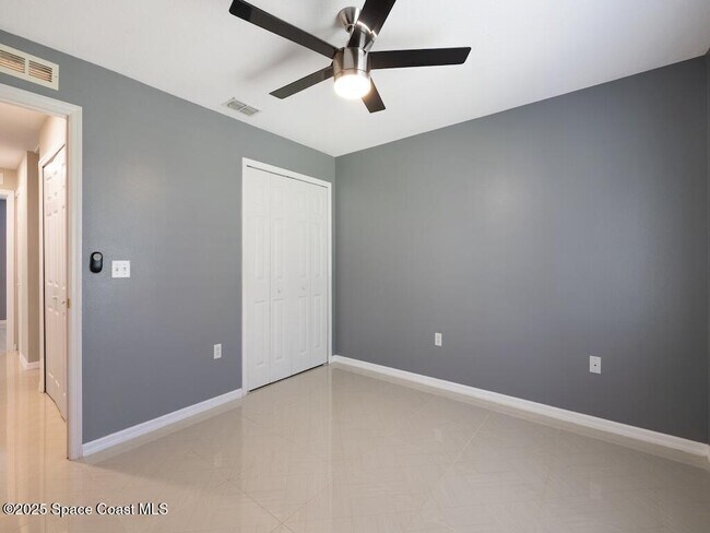 Building Photo - 8575 105th Ct