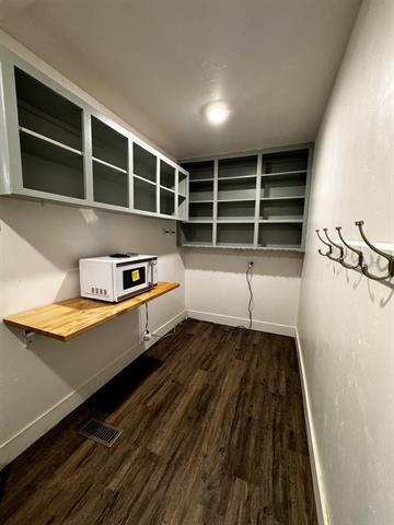 Building Photo - 2820 Sunnybrook Ln