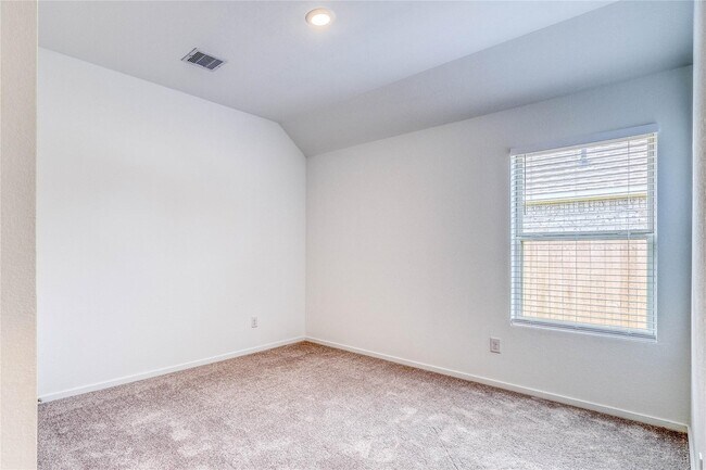 Building Photo - 5310 Still Mdw Ln