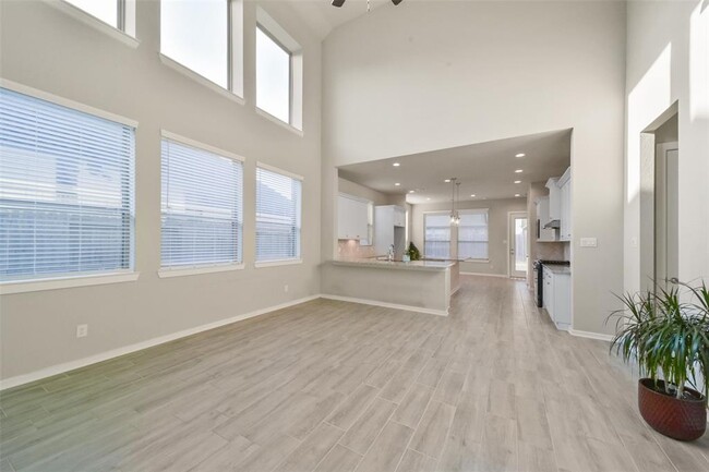 Building Photo - 29130 Parker Heights Ln