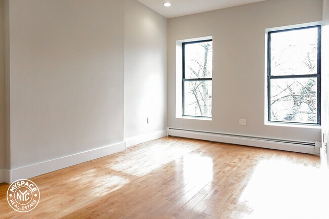 Building Photo - 1158 Fulton St