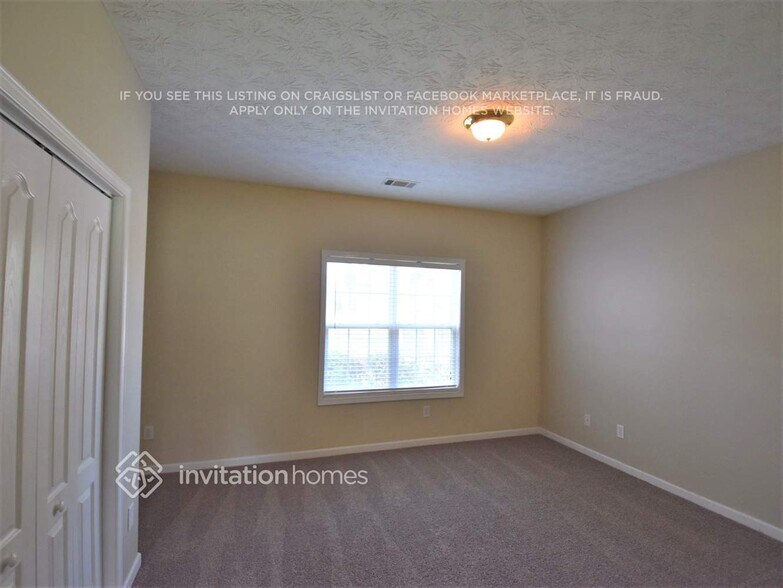 Building Photo - 312 Glouchester Dr