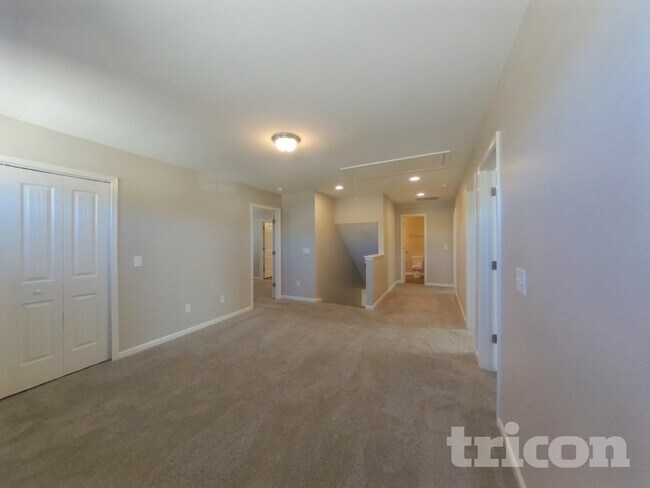 Building Photo - 214 Pilcher Dr