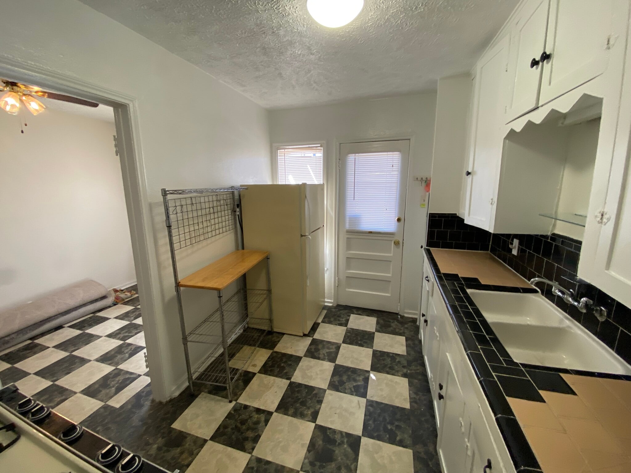 Building Photo - 4420 Roseland St