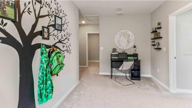 Building Photo - Spacious 5-Bed Retreat with Granite Elegance in Lakewood Ranch