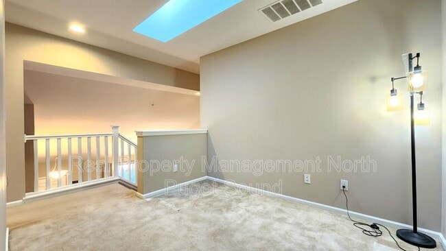 Building Photo - 2514 85th Dr NE