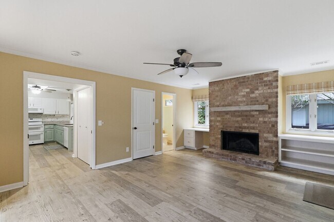 Building Photo - 2 Wood Thrush Ct