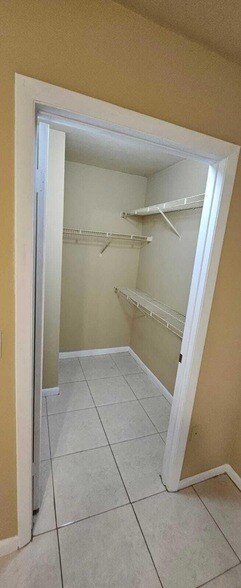 Building Photo - 4767 Via Palm Lakes