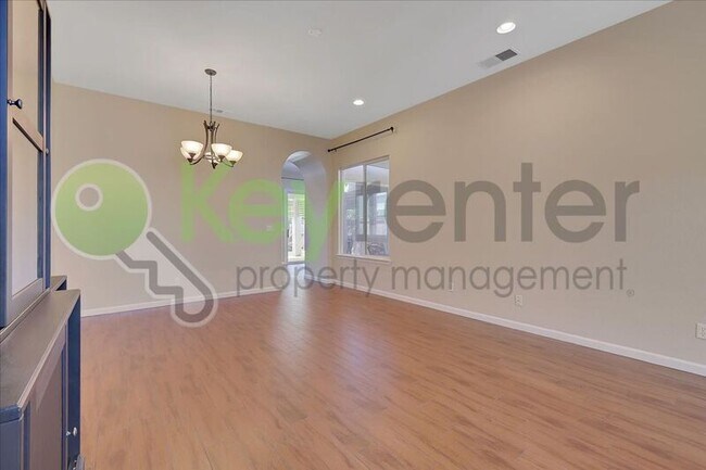Building Photo - 9448 Syrah Ct