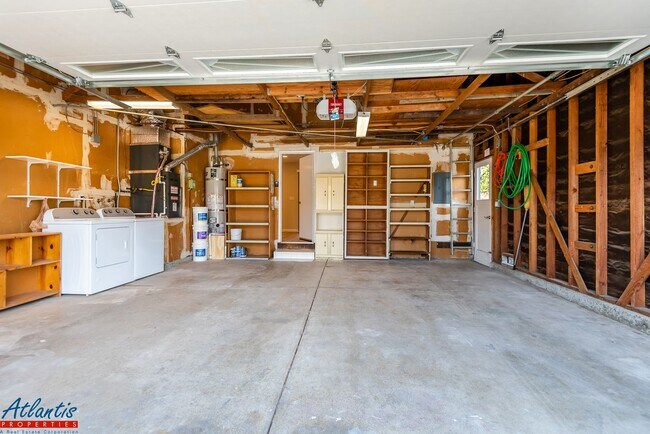 Building Photo - 6263 Malory Dr