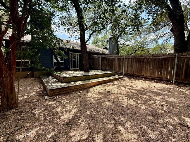 Building Photo - 2506 Dana Cove