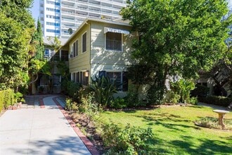 Building Photo - LOCATION LOCATION LOCATION