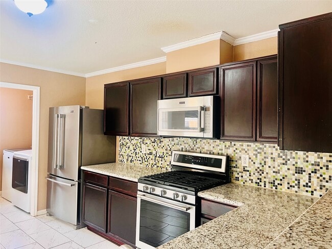 Building Photo - 6423 Mildenhall Ct