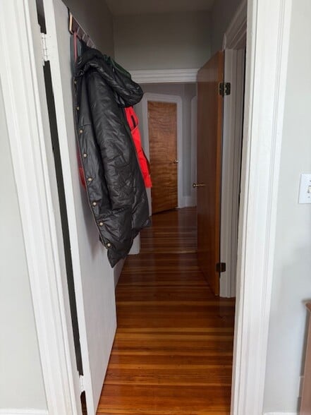 Building Photo - 137 Columbia St