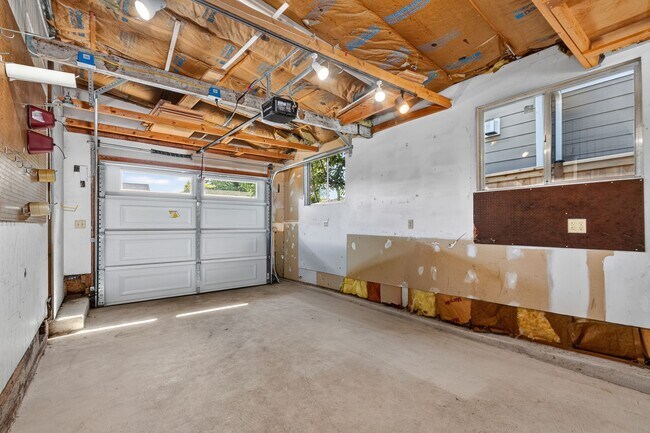 Building Photo - 5929 32nd Ave SW