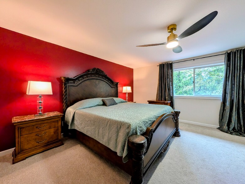 Building Photo - 99 Sunset Pl