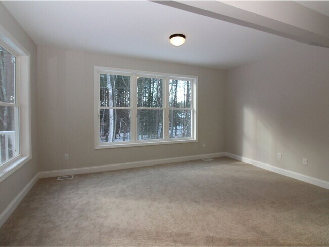 Building Photo - 4BD/3.5BA S. Burlington Townhome - Hillside at O'Brien Farm
