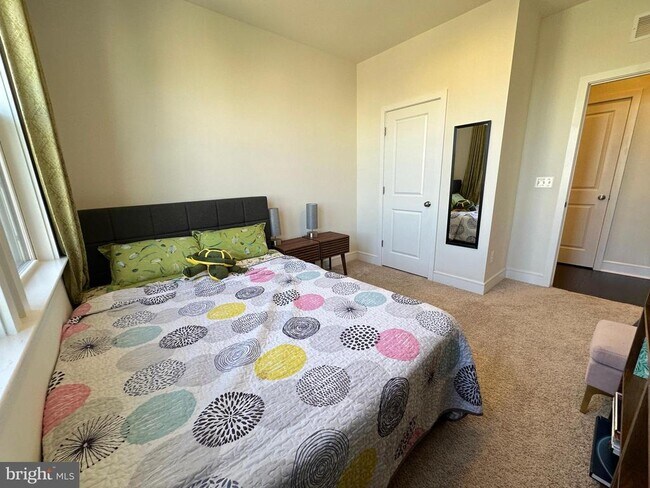 Building Photo - 23115 Cottonwillow Sq