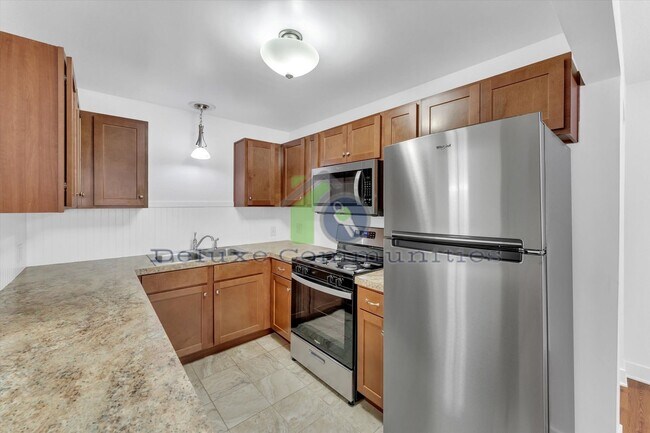 Building Photo - 3 Bedroom 1 Bathroom Apartment in ALTO!!