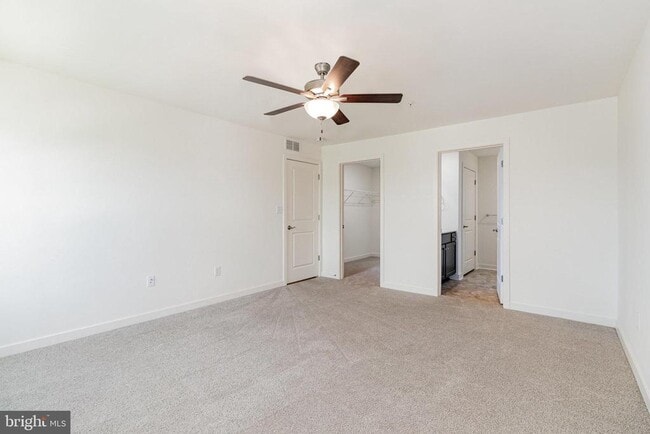 Building Photo - 1708 Fairmont Dr