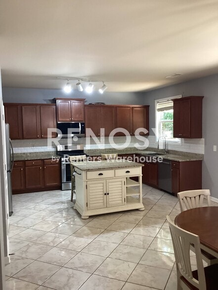 Building Photo - 2377 Peach Shoals Cir