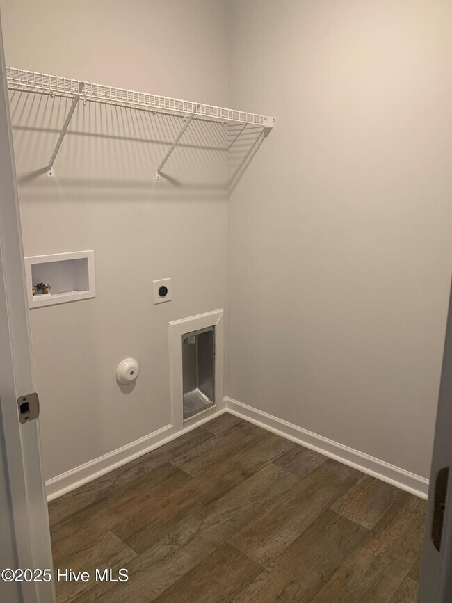 Building Photo - 410 Turp Landing Ln