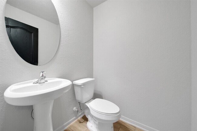 Building Photo - 20864 Sheffield Pk Dr