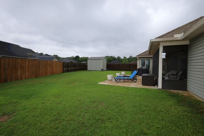 Building Photo - 3872 Karaline Cir