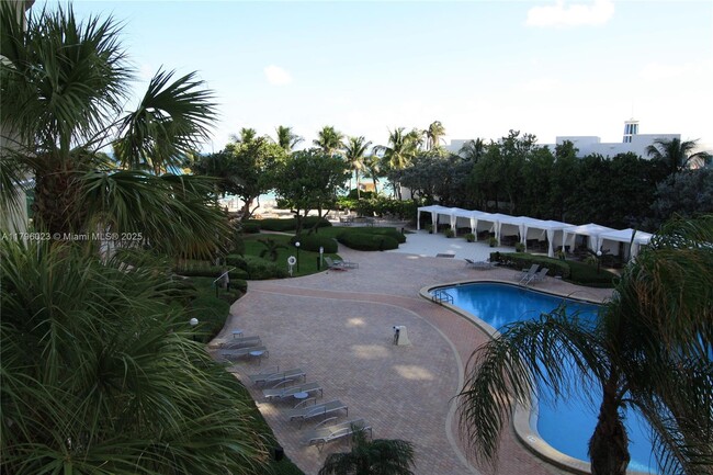 Building Photo - 3001 S Ocean Dr