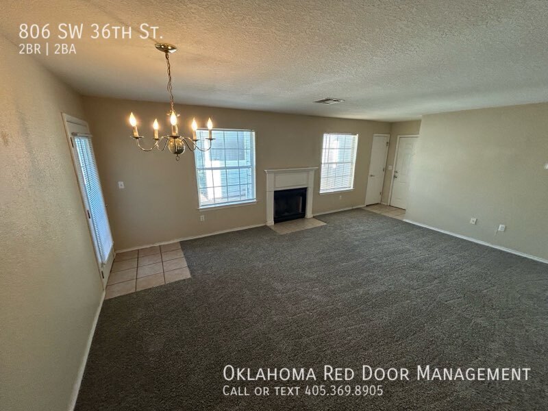 Building Photo - 806 SW 36th St