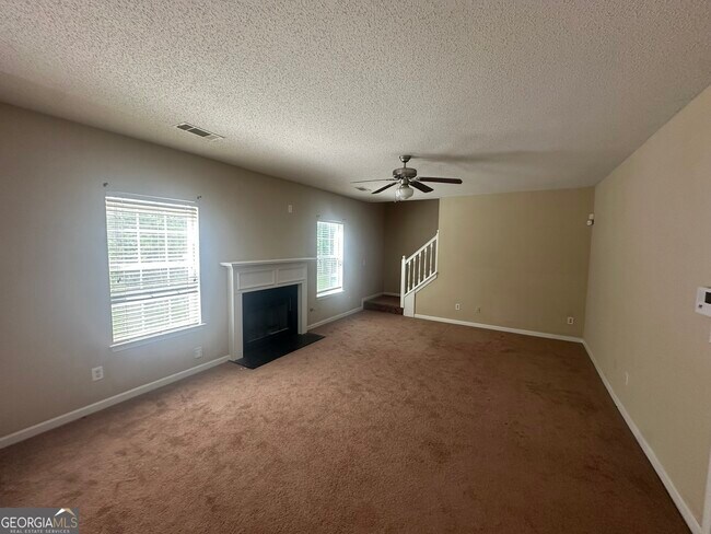 Building Photo - 5622 Platte Dr