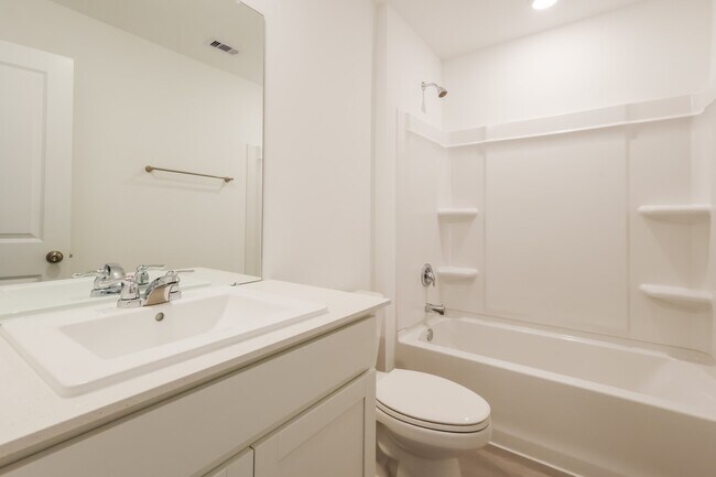 Building Photo - 303 Bush Mdw Ln