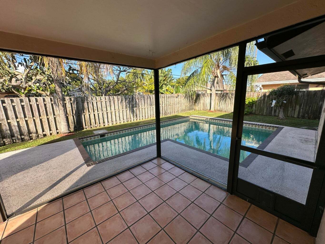 Building Photo - 3291 SW 4th St