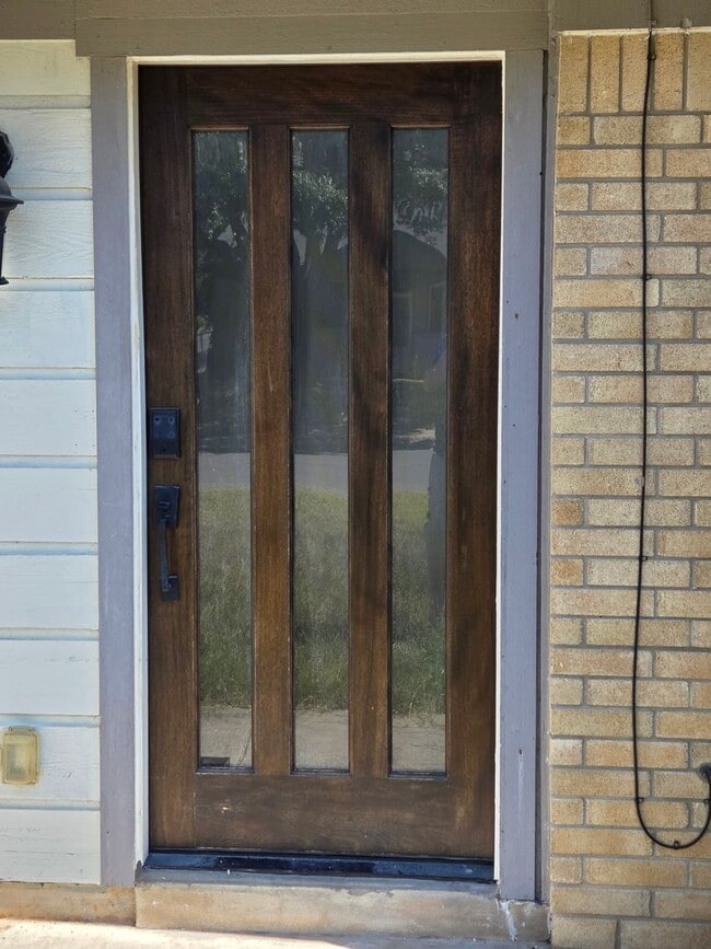 Building Photo - Nice 3 bedroom 1 bath for rent