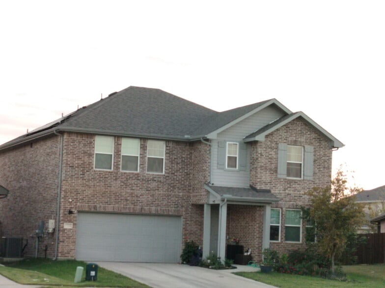 Building Photo - 505 Virginia Way