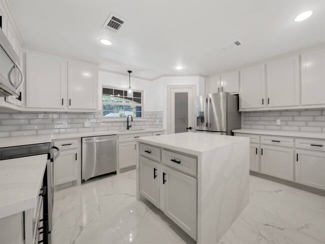 Building Photo - 19502 Balsas Dr