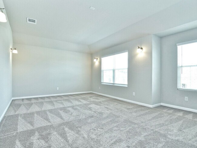 Building Photo - Large 3036 SF Home - 5 Bed/3 Bath + Media Room + Game Room! - Hidden Trails, Bulverde