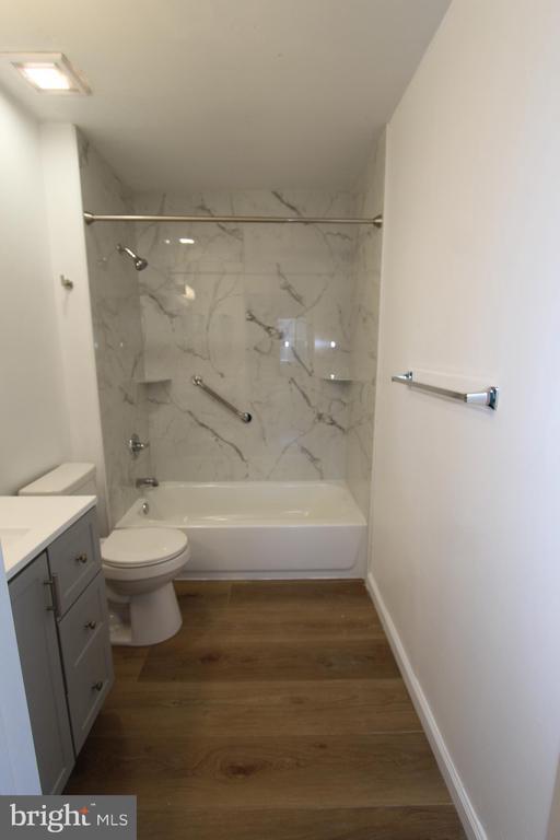 Building Photo - 7714 Tamarron Dr