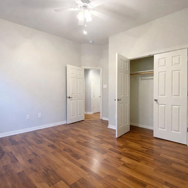 Building Photo - 2641 Sandcherry Dr