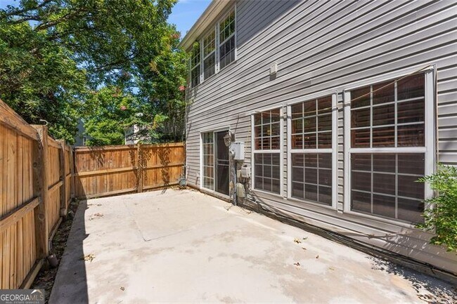 Building Photo - 2901 Timbercreek Cir