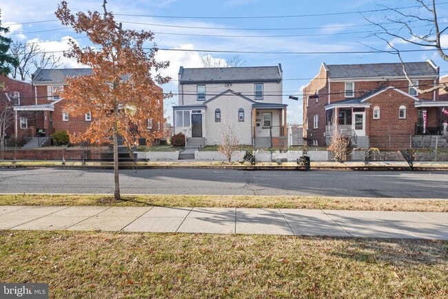 Building Photo - 4226 14th St NE